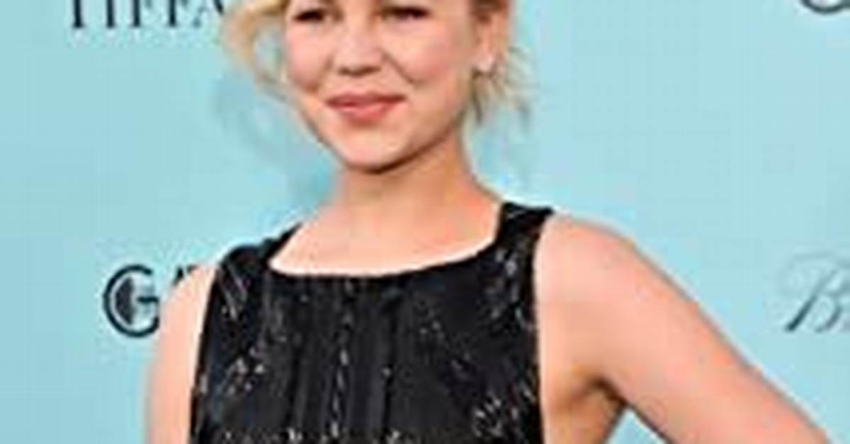 Adelaide Clemens Net Worth, Age, Height, Weight, Family, Wiki 2024
