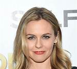 Alicia Silverstone Net Worth – How Much Is Alicia Worth?