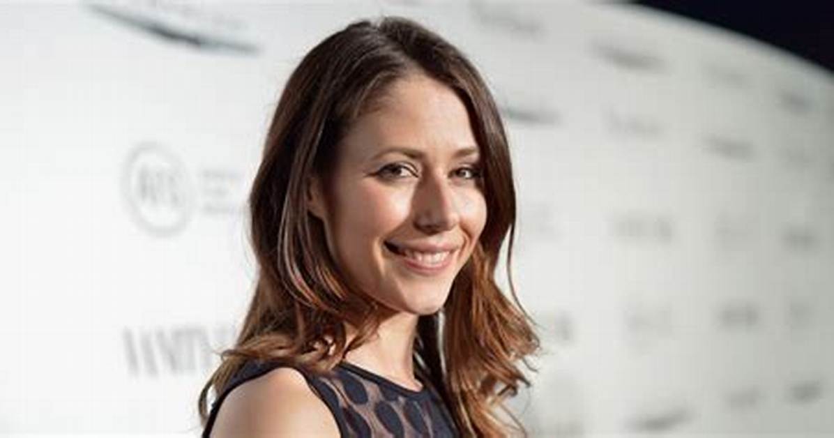 Amanda Crew Net Worth – How Much Is Amanda Crew Worth?