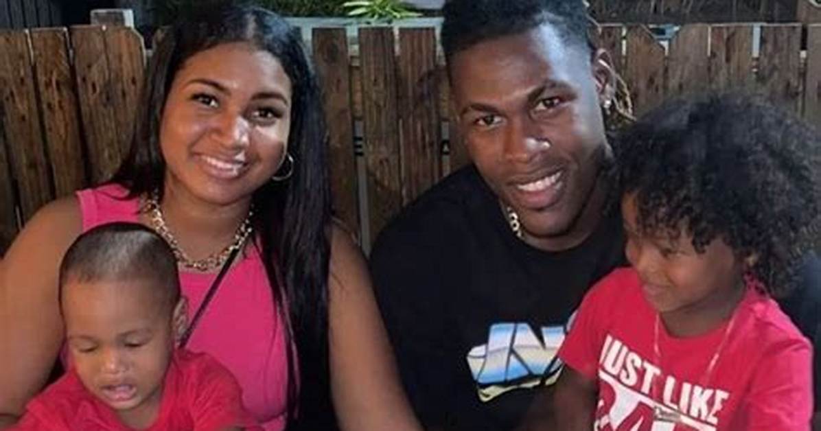 Are Elly and Oneil Cruz Family: Uncovering the Truth