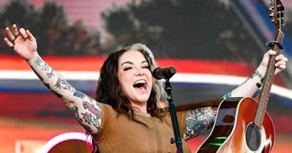 Ashley Mcbryde Bio, Wiki, Age, Height, Family, Husband, Partner, Songs, Albums, Tour, and Net Worth