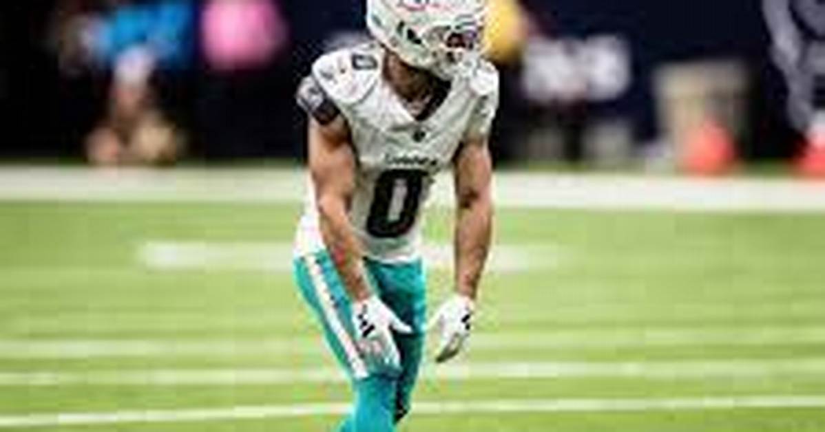 Braxton Berrios: the Rising Star of American Football