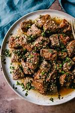Discoveries in Crockpot Garlic Steak Bites and Potatoes