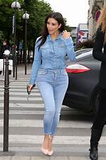 Dress Like Kim Kardashian: Jeans Outfits That Steal the Show