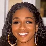 Elle Dacruz Net Worth – How Much Is Elle Dacruz Worth?