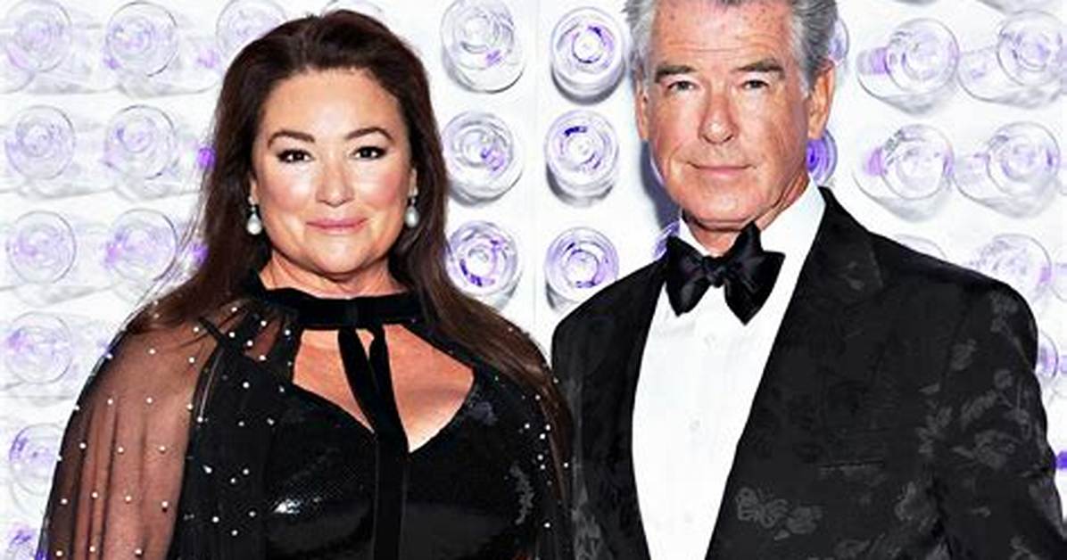 Everything to Know About Keely Shaye Smith Hollywood Life
