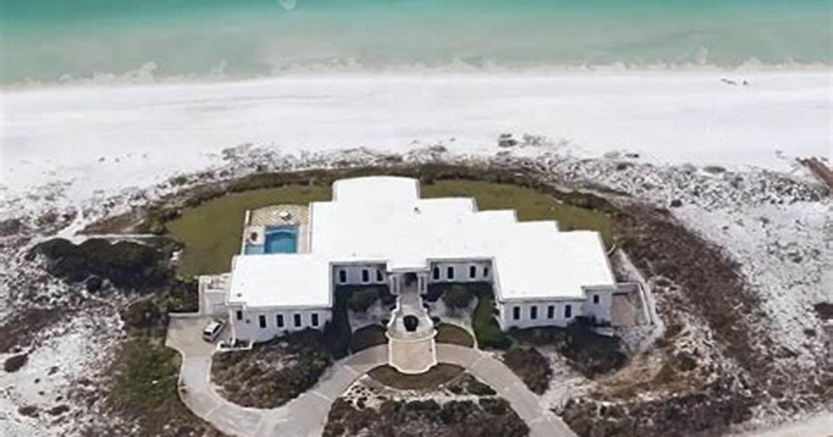 Exploring Jerry Jones' Luxurious House in 30A