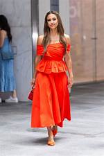 Growing up with Jessica Alba: a Look into Her Life as a Mother