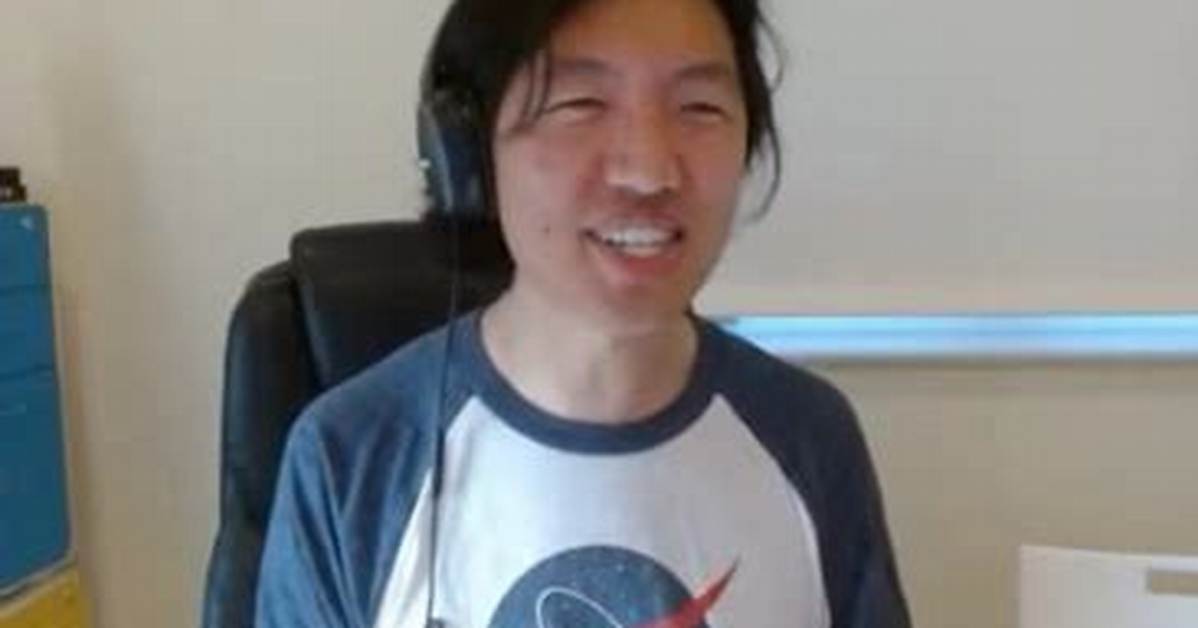 Has Atsuover Done a Face Reveal? Facts to Know