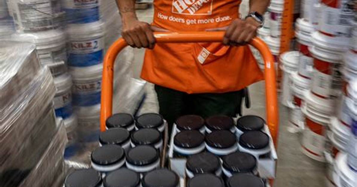 How Much Do Lowe’s Employees Make? – Salary and Hourly Wages