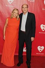 James Taylor's Wife: a Deeper Look into His Personal Life