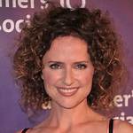 Jean Louisa Kelly Net Worth – How Much Is Kelly Worth?