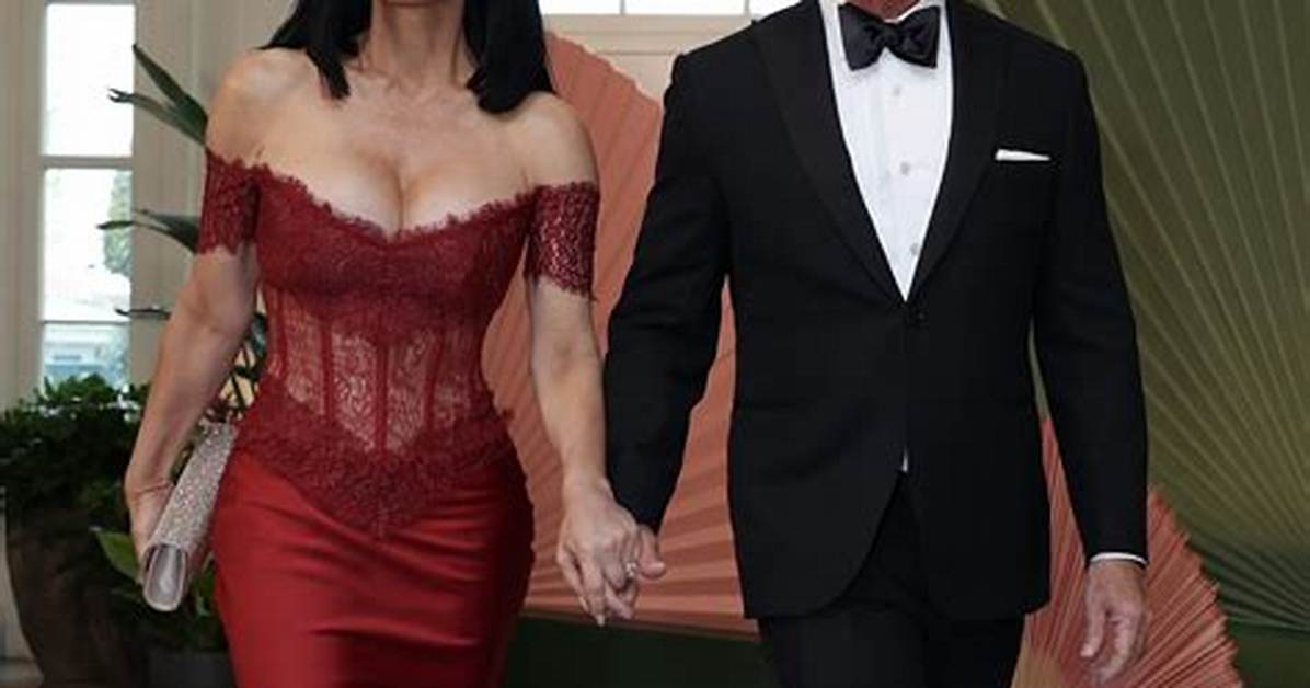 Jeff Bezos and Lauren Sanchez: a Deep Dive into Their Relationship