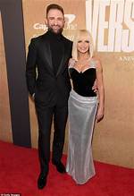 Kristin Chenoweth: Husband, Net Worth, Tattoos, Smoking & Body Measurements