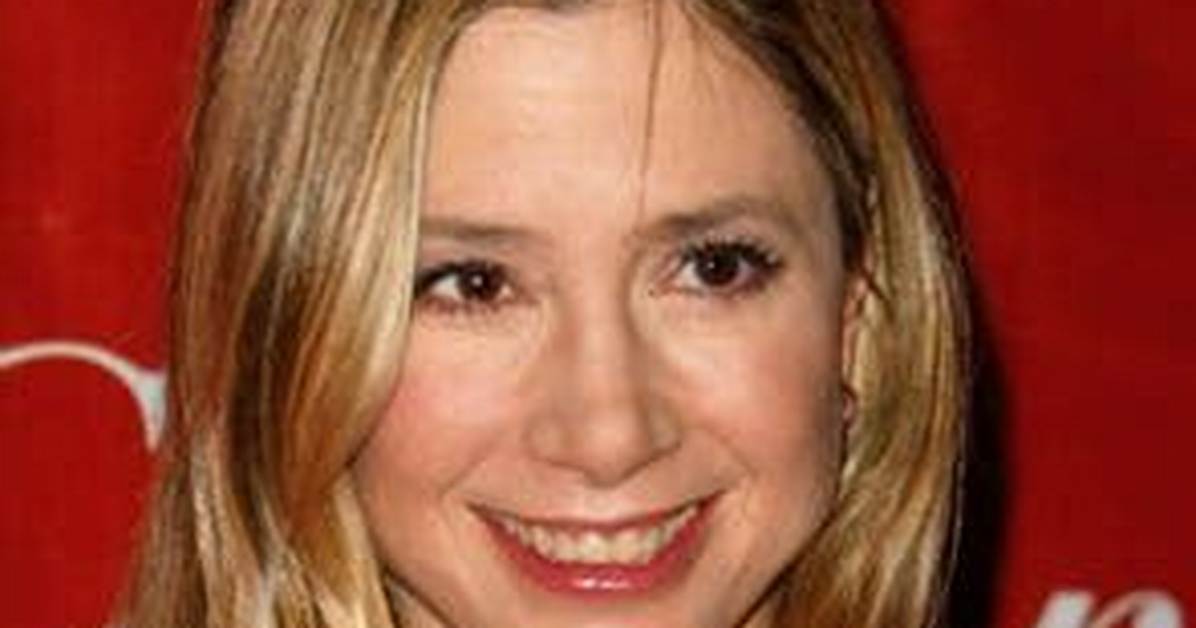 Mira Sorvino Net Worth – How Much Is Mira Worth?
