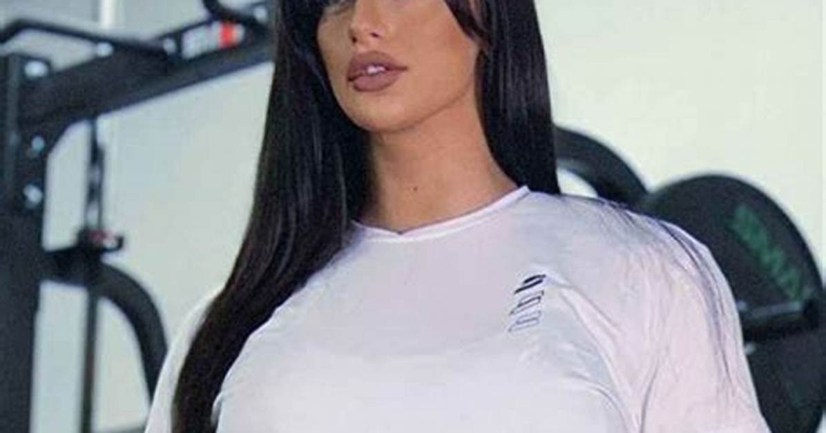 Model, Age, Height, Boyfriend, Net Worth! ·