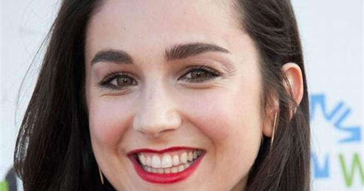 Molly Ephraim Ethnicity, Nationality, Race, Family, Body Measurements, Career |