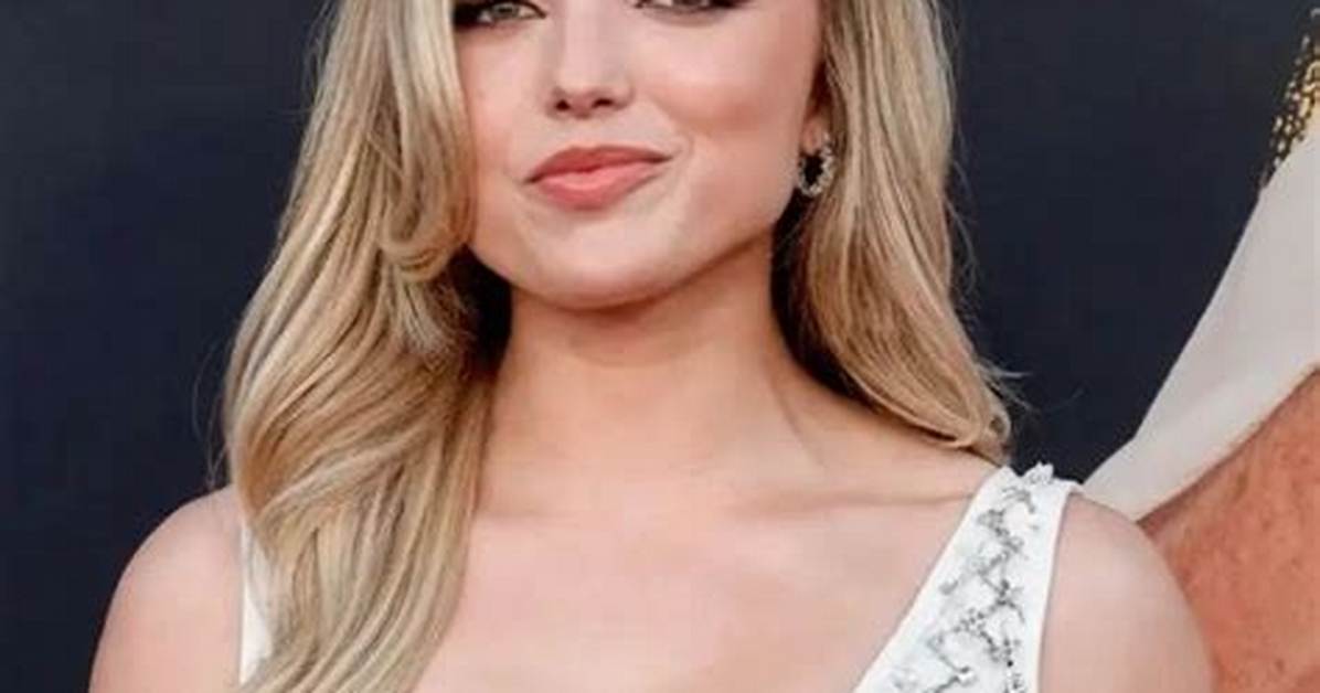 Peyton List Net Worth – How Much Is List Worth?