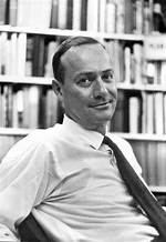Ross Macdonald's Height and Literary Legacy