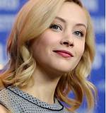 Sarah Gadon Net Worth – How Much Is Gadon Worth?