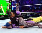 Sasha Banks Pinned, New Day Defeat Top Champion and More