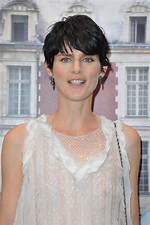 Stella Tennant Net Worth – How Much Is Tennant Worth?