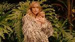 Suki Waterhouse's Daughter: a Glimpse into Her Life