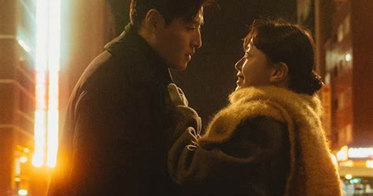 The Intriguing Relationship Between Go Min Si and Lee Do Hyun