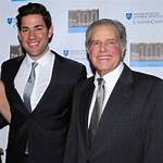 The Ultimate Guide to Ronald Krasinski: a Profile of a Hollywood Star