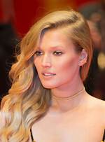 Toni Garrn Net Worth – How Much Is Garrn Worth?
