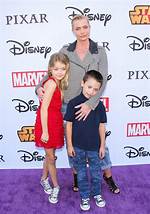 Unveiling Jaime Pressly's Family: Discoveries and Personal Insights