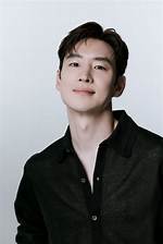 Unveiling the Secrets: Lee Je-Hoon's Girlfriend Revealed