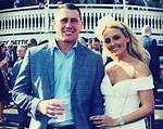 Who Is Darren Tills Girlfriend Cerrone? |