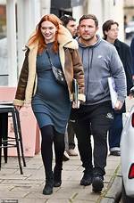 Who Is Eleanor Tomlinson Husband?