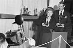 Why Joan Fontaine's Oscar Snub of Olivia De Havilland Still Hurts