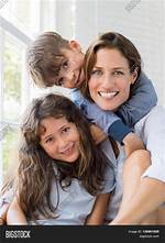 Woman Sells Twin Daughters for $500: Caso Cerrado Update